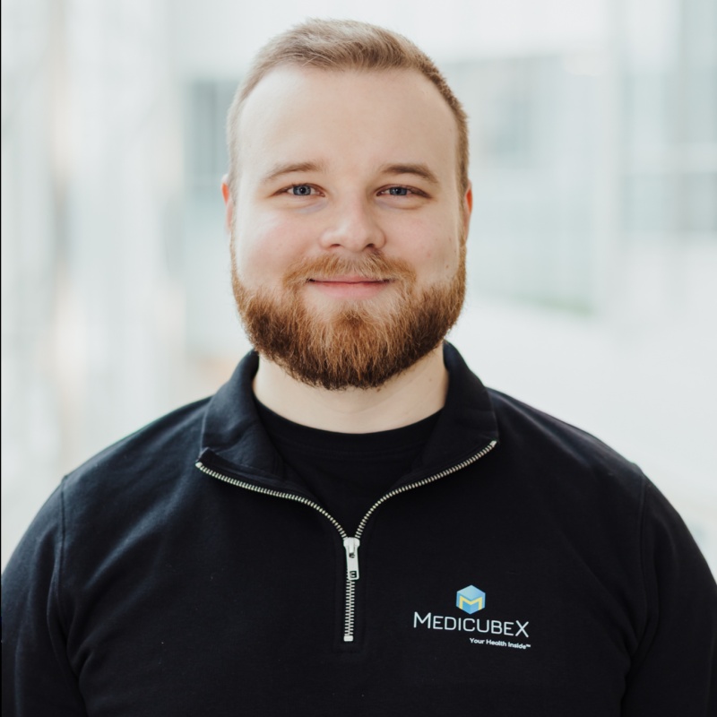 Portrait of Vili Kostamo, Medical Doctor and CEO of MedicubeX.